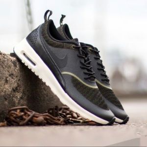 Nike Air Max Thea Sneakers